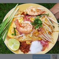 ผัดไท  ไข่ข้น เทอริยากิ ตามสั่ง ของทอด สนญ