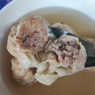 เมนูของร้าน เซี้ยเหล่ายี่ห้อ (ข้าวหมูแดงแปลงนาม)