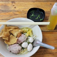 เมนูของร้าน ร้านก๋วยเตี๋ยวอากงนครปฐม -