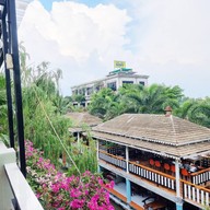 รักบัว