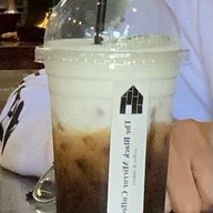 เมนูของร้าน The Black Mirror Coffee