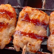 nine โอม หมูย่าง