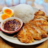 ข้าวหมูทอดเดลิเวอรี่ เจริญกรุง 107 ตรงข้ามอเมซอน