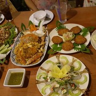 รักบัว