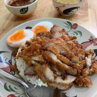 ข้าวหมูทอดเดลิเวอรี่ เจริญกรุง 107 ตรงข้ามอเมซอน