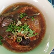 ก๋วยเตี๋ยวไก่ตุ๋น