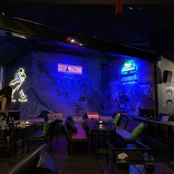 ลานลมดี Bar&terrace ราชพฤกษ์