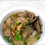 โจ๊กแต้จิ๋วหัวหิน (โจ๊กเก้าเตา) ถนนแนบเคหาสน์ ซอย.55/1 ตรงข้ามโต้รุ่งสำเพ็ง สี่แยกสะพานปลา