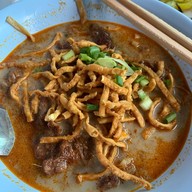 เมนูของร้าน ข้าวซอย ลุงประกิจกาดก้อม