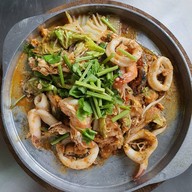 ป.สุกี้ ผัดไทย หอยทอด กะทะร้อน -