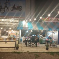 บรรยากาศ ร้านกินจั๊บ หน้าเซเว่น กม.11