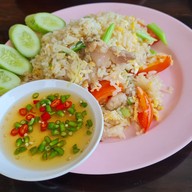 ครัววันดี ริมแม่น้ำเจ้าพระยา เมืองปทุม