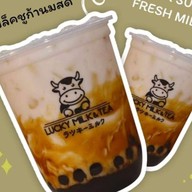 Lucky Milk and Tea Big C สัตหีบ