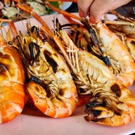 ครัววันดี ริมแม่น้ำเจ้าพระยา เมืองปทุม