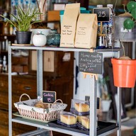 Jye slow bar coffee (ใจ สโลว์บาร์) กาแฟร้อน/เย็น กาแฟดริป