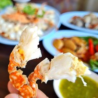 ครัววันดี ริมแม่น้ำเจ้าพระยา เมืองปทุม