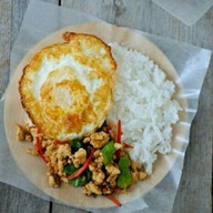 สุกี้ & ไก่กรอบกลางกรุง