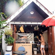 Jye slow bar coffee (ใจ สโลว์บาร์) กาแฟร้อน/เย็น กาแฟดริป