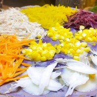 ขนมครกเลอะเทอะ