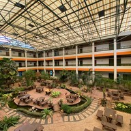 โรงแรมแอทอยุธยา