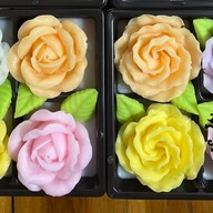 วุ้นแม่มด