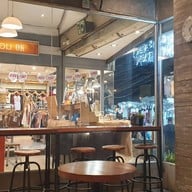 บรรยากาศ Over Night Cafe