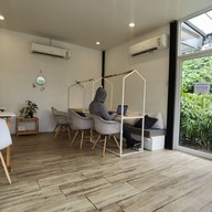 บรรยากาศ Third Space Cafe ระยอง