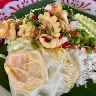 ครัวกลางทุ่ง คุ้มบ้านสามขาว