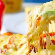 Pizzaโคตรชีส&ยำนัว  เรือนจำซอย7