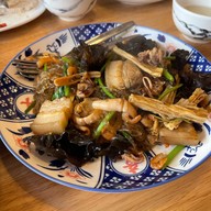 เมนูของร้าน ข้าวมันไก่ไหหน่ำหนั่ง สูตรไหหลำแท้ดั้งเดิม สาทร