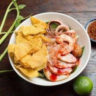 เย็นตาโฟแมงกะพรุน สามโคก