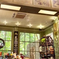 7tique coffee shop