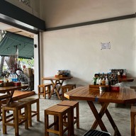 ร้านข้าวหมูแดง เจ๊ไหม พระราม 3