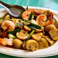 เมนูของร้าน สุรีพรโภชนา