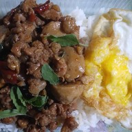 ลาบเหนือสมุนไพร  กระเพรารสเด็ด