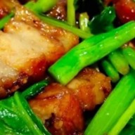 ทิพย์อาหารตามสั่ง  ส้มตำ ยำแชบ