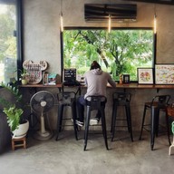บรรยากาศ ADAPT COFFEE BAR PATTANAKARN พัฒนาการ