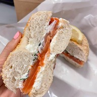 BKK Bagel Bakery มณียาเซ็นเตอร์