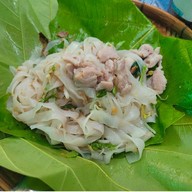 ก๋วยเตี๋ยวห่อใบตองตึง