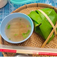 ก๋วยเตี๋ยวห่อใบตองตึง