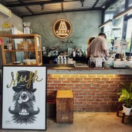 บรรยากาศ ADAPT COFFEE BAR PATTANAKARN พัฒนาการ