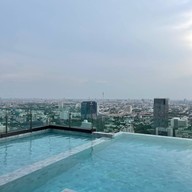 The Quarter Ari By Uhg