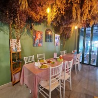 บรรยากาศ บุหงา ดาหลา ท่าตะเภา