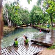 ธารคีรี (สวนน้ำกำนัน)