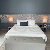 The Quarter Ari By Uhg