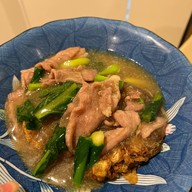 ราดหน้ายอดผักเอ็มไพร์ ปรีดีพนมยงค์39 สุขุมวิท71