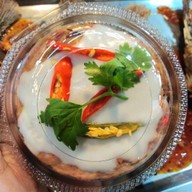 ไก่ทอด ป.เลิศรส  ตลาดโต้รุ่งศรีนครลำดวน