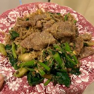 ราดหน้ายอดผักเอ็มไพร์ ปรีดีพนมยงค์39 สุขุมวิท71