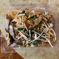 ผัดไทโบราณหมุกรอบ