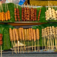 ลูกชิ้นกิมเฮง ตลาดไร่วนาสิน